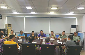 省公安廳治安總隊(duì)、市公安局保安大隊(duì)、紅島派出所對(duì)中金鷹押運(yùn)公司進(jìn)行聯(lián)合檢查